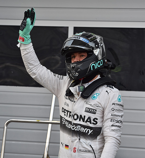 Rosberg supera a Hamilton y se queda con la pole en Sochi