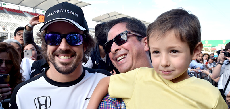 Tres razones para regalar a papá toda la experiencia de vivir el MexicoGP