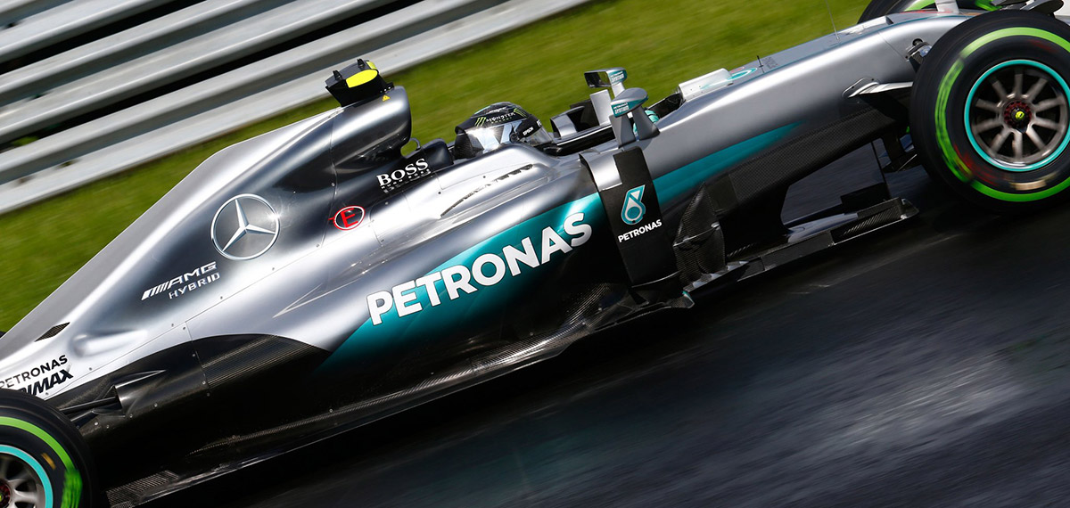 Rosberg consigue la pole bajo la lluvia en el Hungaroring