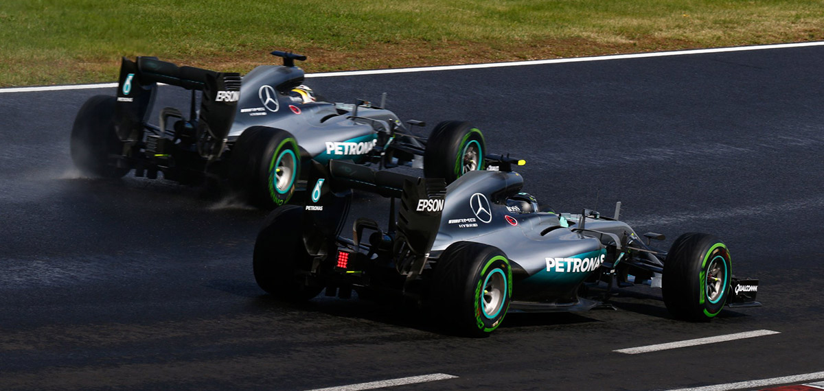 Rosberg consigue la pole bajo la lluvia en el Hungaroring