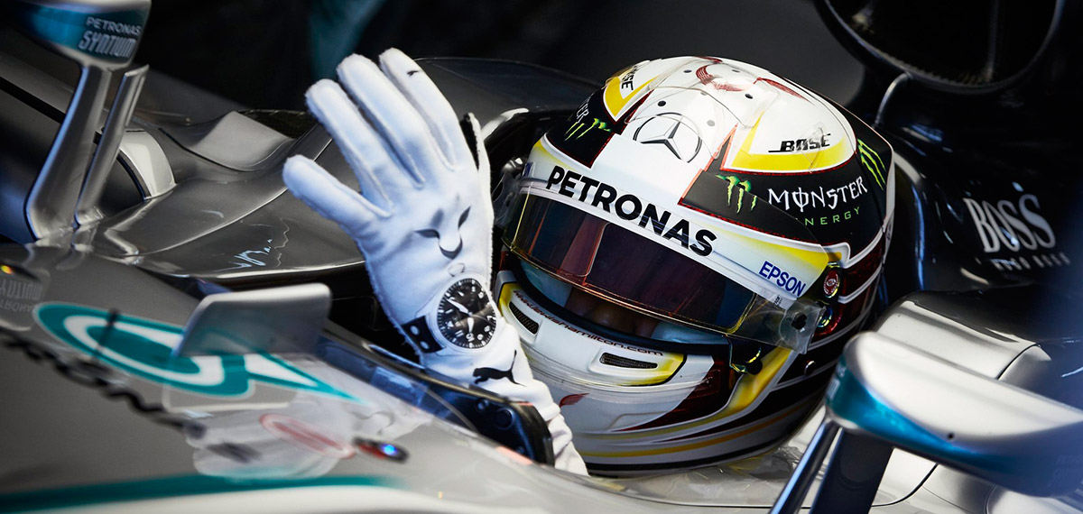 Rosberg se queda la pole en casa