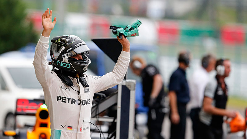 ‘Checo’ y Esteban entre los primeros 10 para el arranque de mañana en Suzuka