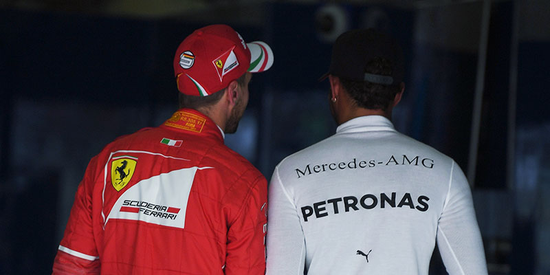 Arrebata Hamilton la pole a Ferrari en China