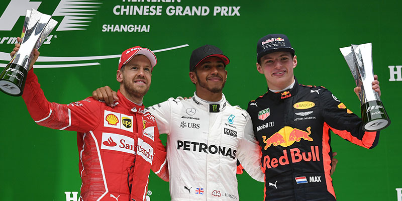 Hamilton empata el campeonato en China