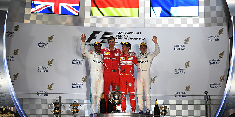 Ferrari y Vettel vencen a los Mercedes en Bahrein