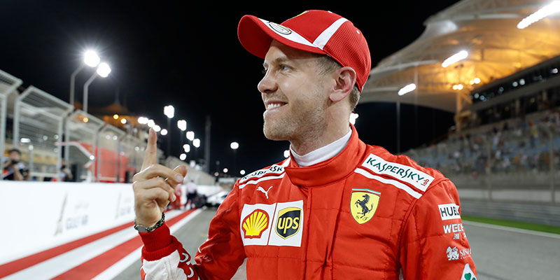 Vettel se queda la pole en Bahrein, Raikkonen segundo