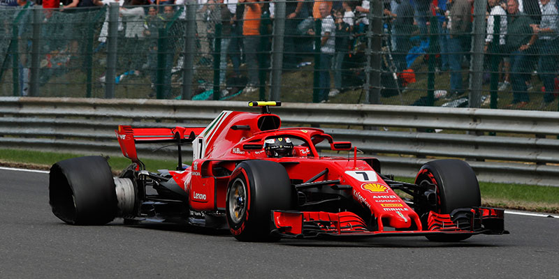 VETTEL GANA. REDUCE LA VENTAJA DEL RIVAL