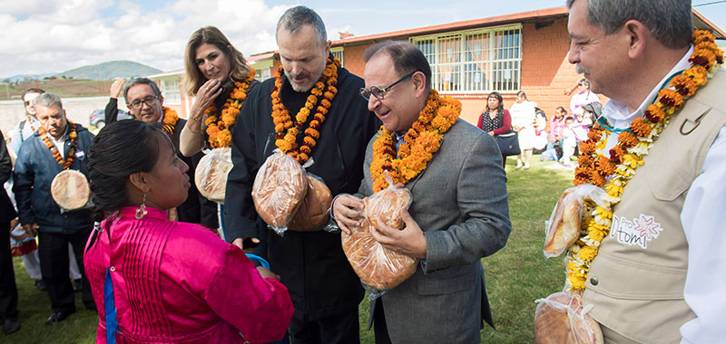 Fundación CIE, Miguel Bosé y el  FORMULA 1 GRAN PREMIO DE MÉXICO 2018 inauguran ludoteca para niñas y niños Mazahuas