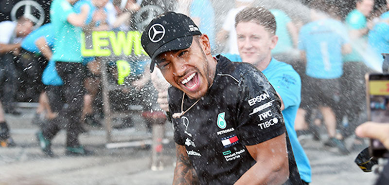 A un paso de su quinto título, Lewis se perfila como el próximo en la lista de los más grandes de la F1