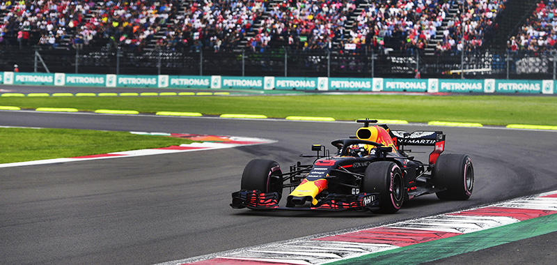 Ricciardo rocks 114,563 Mexican fans at the FORMULA 1 GRAN PREMIO DE MEXICO 2018™