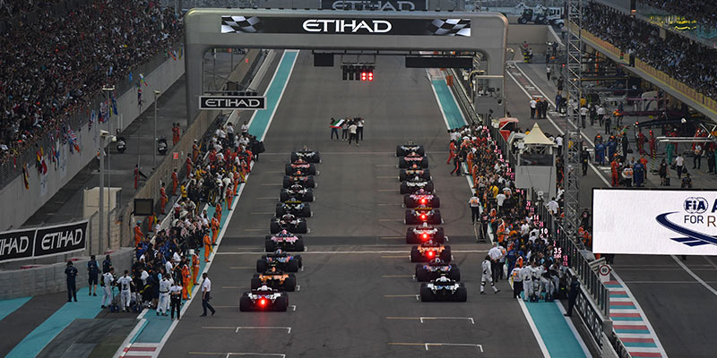 Lewis Hamilton gana en Abu Dhabi. Todos ganan