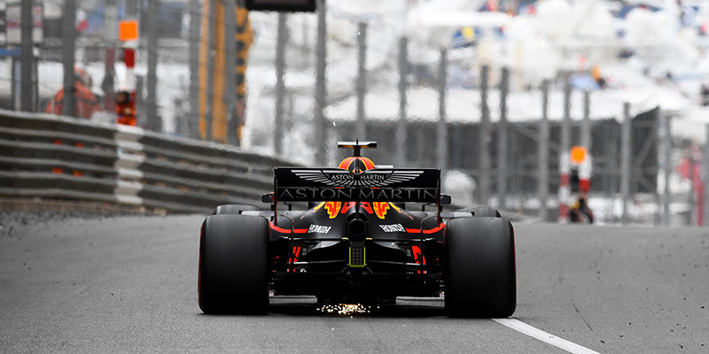 Hamilton revienta el cronómetro en Mónaco y se lleva la pole position