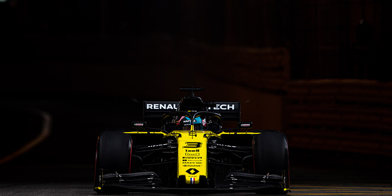 Hamilton revienta el cronómetro en Mónaco y se lleva la pole position