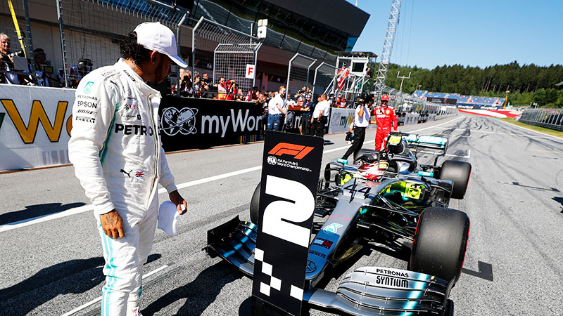 Leclerc vence a Hamilton y se queda la pole en Austria