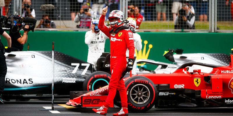 Bottas logró la pole position en el GP de la Gran Bretaña por la mínima diferencia.