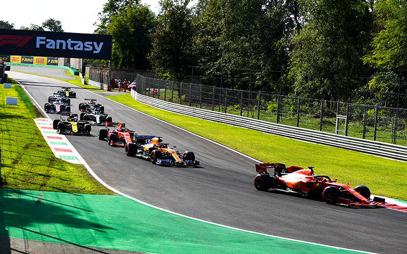 Leclerc se queda la pole en Monza, después de que sus rivales calcularan mal el tiempo para la última vuelta