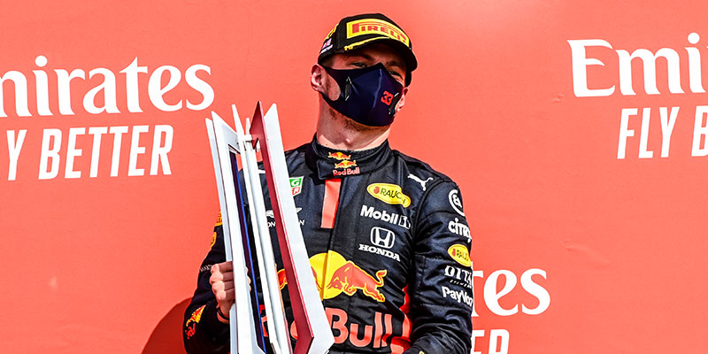 Verstappen vence a Mercedes y gana el GP del 70 aniversario