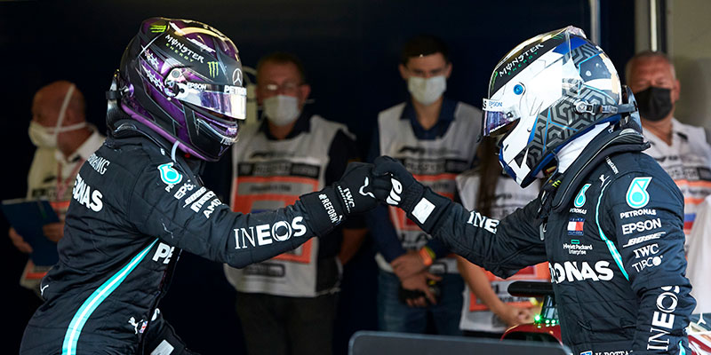 Bottas gana en Rusia tras sanción a Hamilton.