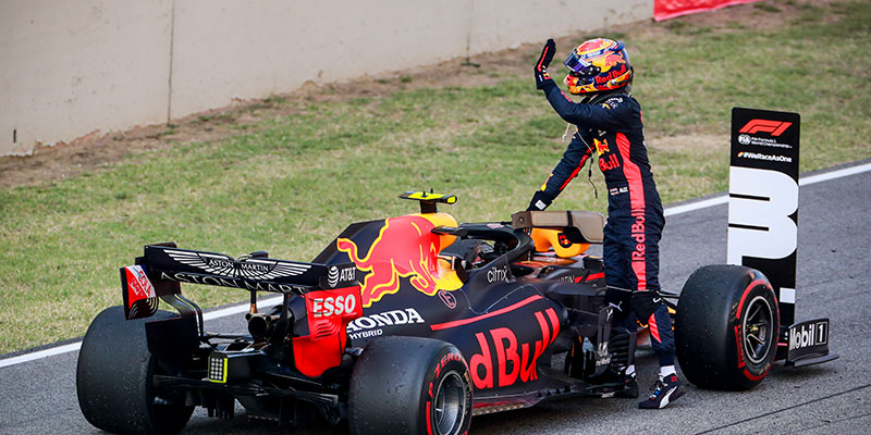 Hamilton logra su victoria 90 en un accidentado GP de la Toscana