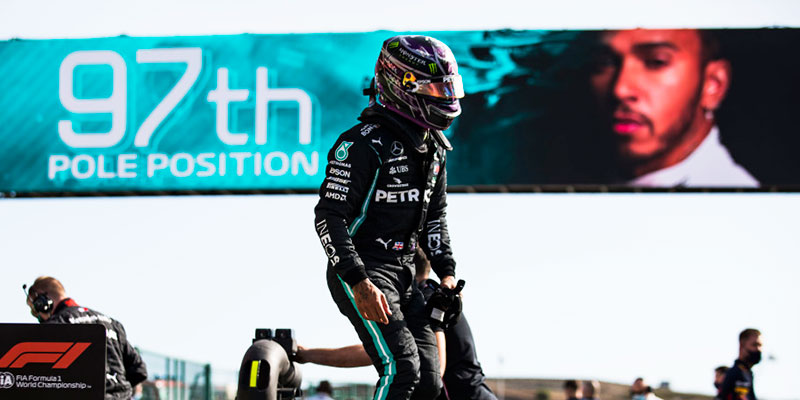 Lewis Hamilton alcanzó su 97° pole position en la Fórmula 1