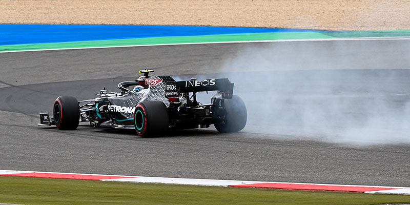 Hamilton gana en Eifel y empata récord de victorias histórico de Schumacher