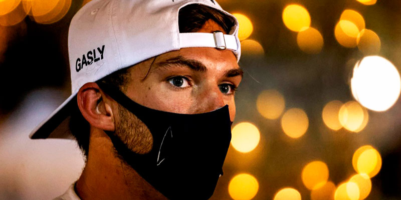 Verstappen logró la pole en Baréin en el arranque de la temporada 2021 de la Formula 1