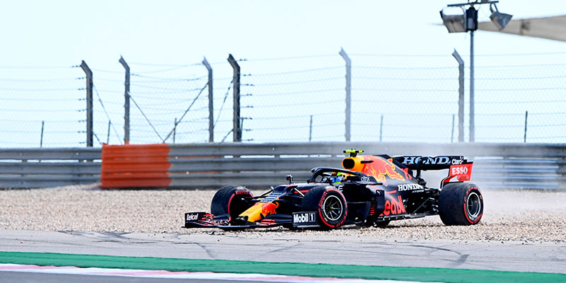 La pole position le da una gran sonrisa a Bottas en el GP de Portugal