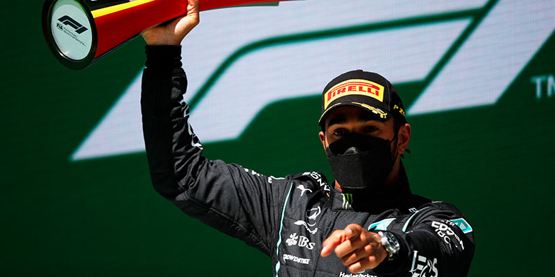 Hamilton se lleva el triunfo en el GP de Portugal, ‘Checo’ cuarto
