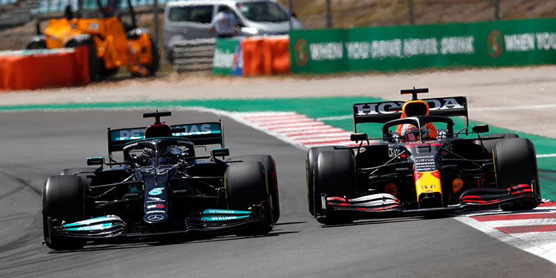 Hamilton se lleva el triunfo en el GP de Portugal, ‘Checo’ cuarto