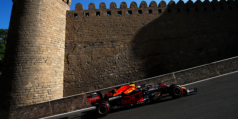 Leclerc gana su segunda pole position del campeonato 2021.