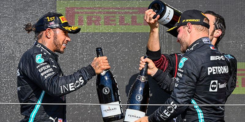 Hamilton gana el GP de Gran Bretaña con polémico accidente con Verstappen