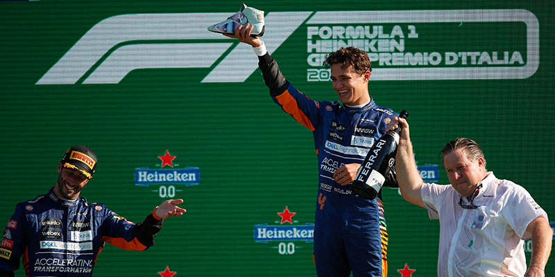 Ricciardo gana el GP de Italia; Hamilton y Verstappen chocan y quedan fuera