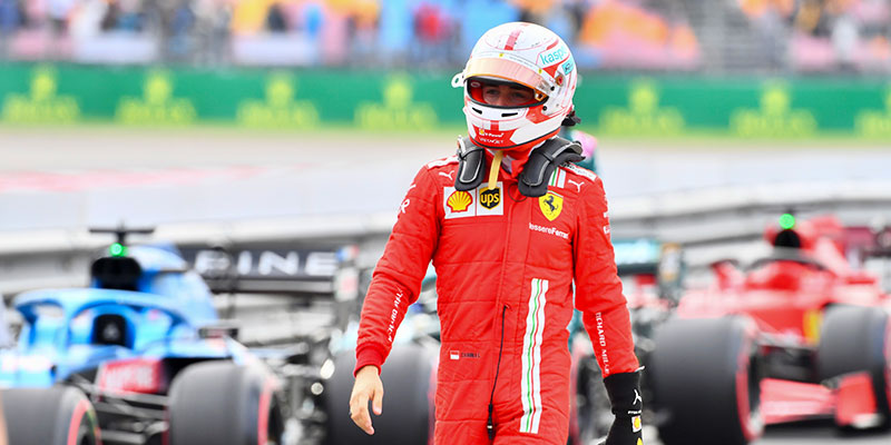 Hamilton marca el mejor tiempo en Turquía pero arrancará desde la posición 11; Bottas y Verstappen en primera fila