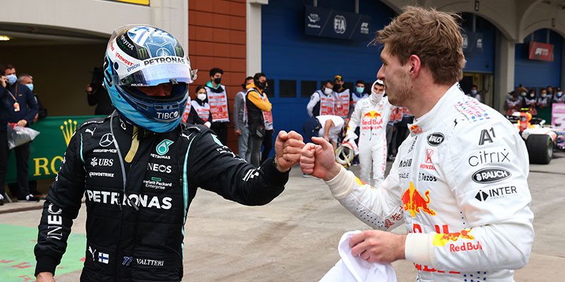 Bottas gana en el GP de Turquía acompañado de Verstappen y Pérez en el podio