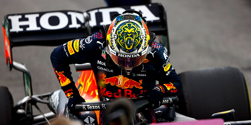 Bottas gana la sprint en Brasil