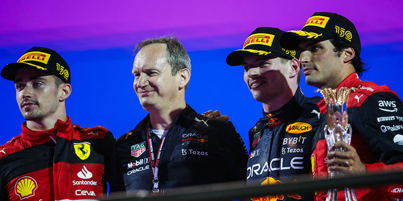 Verstappen supera a Leclerc por 0.5s en Arabia Saudita