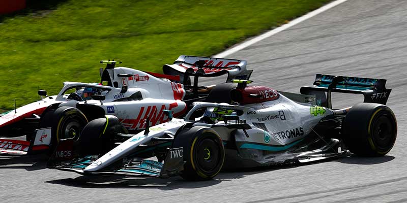 Verstappen domina de principio a fin la sprint en Austria