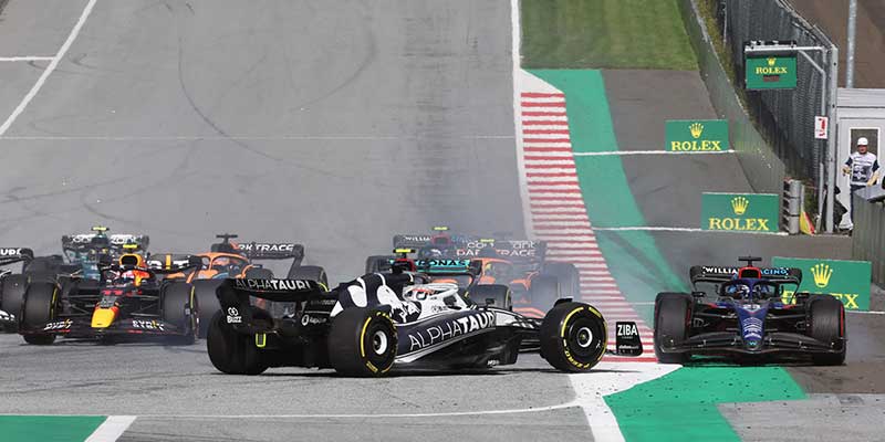 Verstappen domina de principio a fin la sprint en Austria
