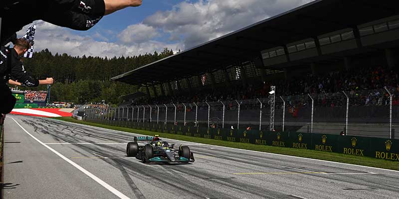 Leclerc gana en Austria con problemas en el acelerador
