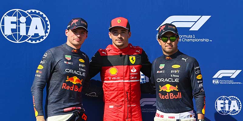 Leclerc gana la pole en Francia con estrategia de rebufos, aprovechando la penalización de Sainz