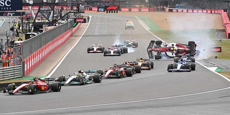 Sainz gana su primera carrera de la F1 en Silverstone; ‘Checo’ remonta y termina 2o