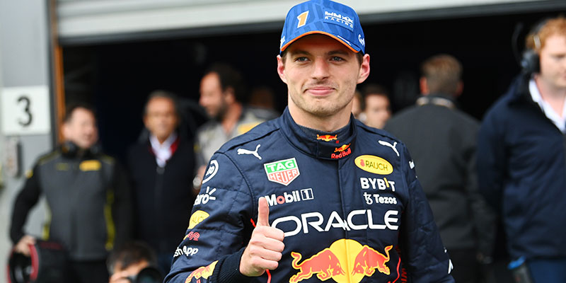 Sainz y ‘Checo’ en primera fila tras penalización a Verstappen en Bélgica