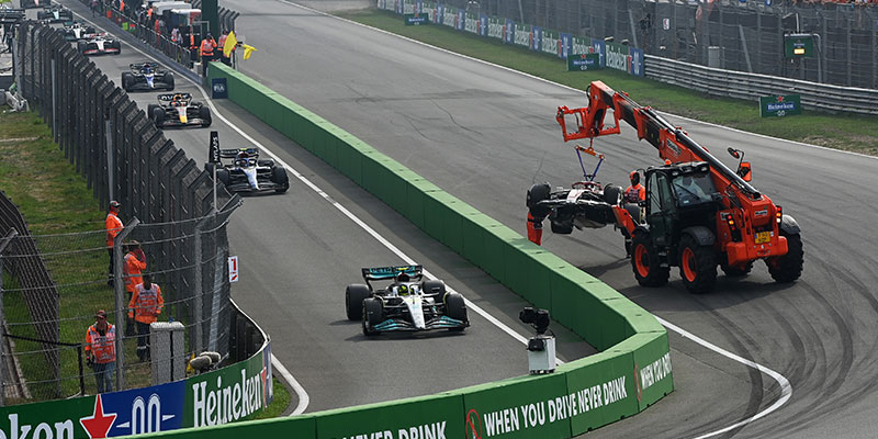 Verstappen gana en casa y se aleja 109 puntos en el campeonato