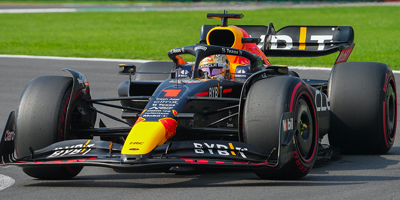 ￼ Max Verstappen consigue la  pole position en el México GP
