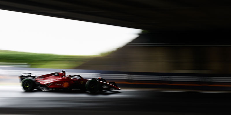 Verstappen se queda la pole en Japón por 0s010 sobre Leclerc