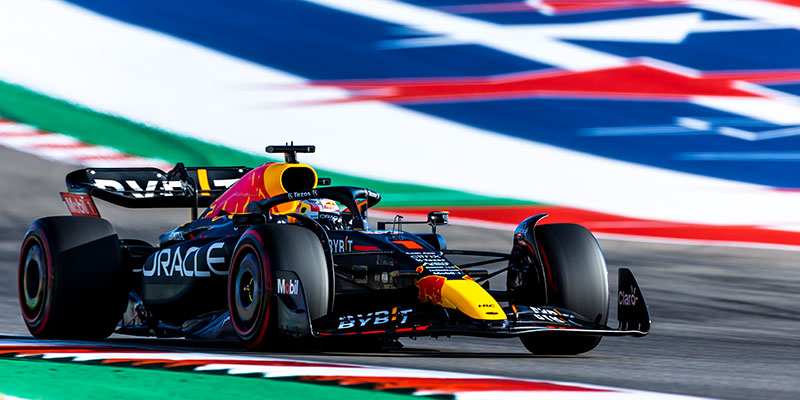 Sainz vence a Leclerc por la pole en Austin