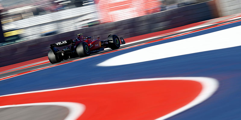 Sainz vence a Leclerc por la pole en Austin