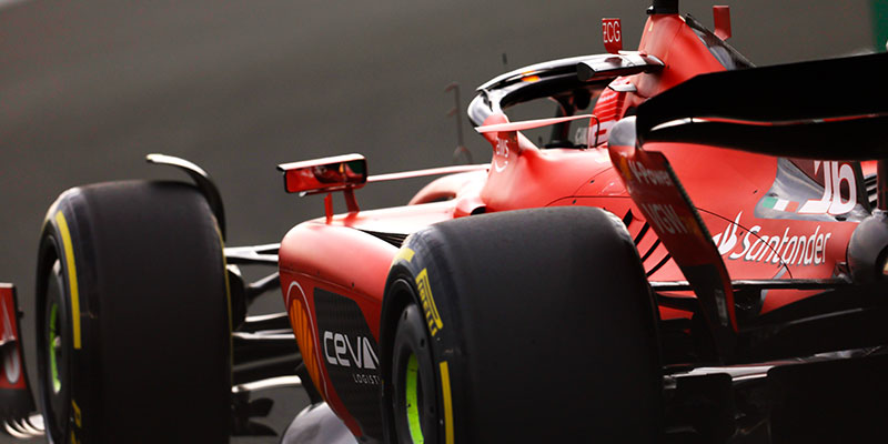 ‘Checo’ consigue la pole en el GP de Arabia; Max arrancará 15