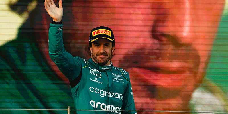 Verstappen gana caótica carrera en Australia con 3 banderas rojas