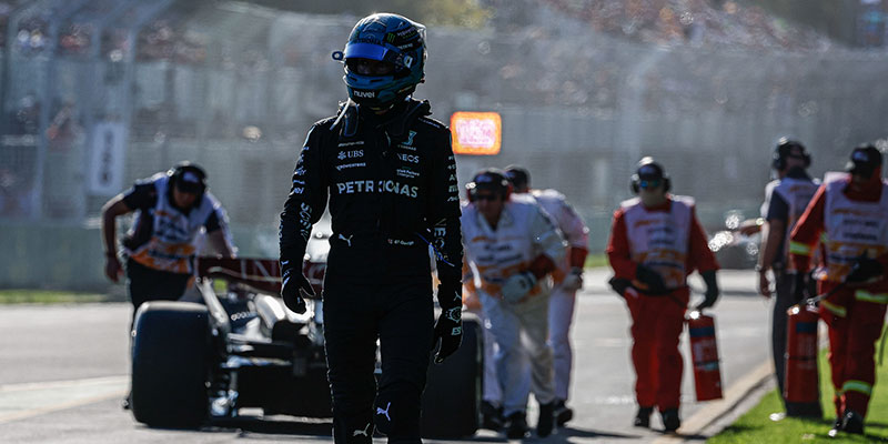 Verstappen gana caótica carrera en Australia con 3 banderas rojas